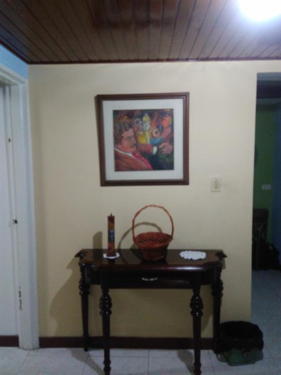 Como En Casa! Restaurante Y Hostal Bogota Buitenkant foto